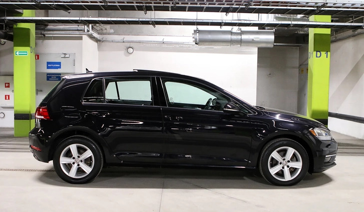 Volkswagen Golf cena 87800 przebieg: 30300, rok produkcji 2020 z Trzebiatów małe 436
